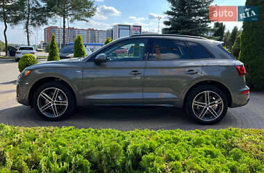 Внедорожник / Кроссовер Audi Q5 2022 в 