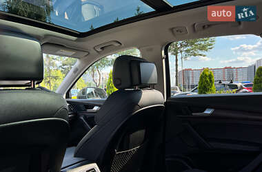 Внедорожник / Кроссовер Audi Q5 2022 в 