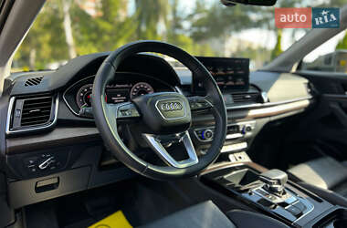 Внедорожник / Кроссовер Audi Q5 2022 в 