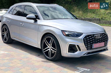 Внедорожник / Кроссовер Audi Q5 2021 в 