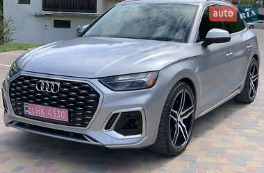 Внедорожник / Кроссовер Audi Q5 2021 в 