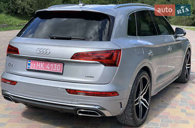 Внедорожник / Кроссовер Audi Q5 2021 в 