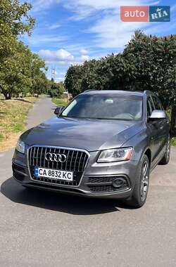 Внедорожник / Кроссовер Audi Q5 2015 в 