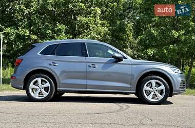 Внедорожник / Кроссовер Audi Q5 2019 в 