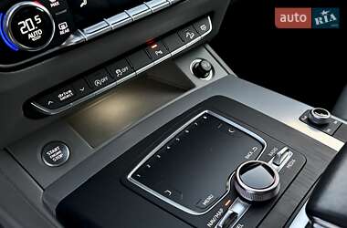 Внедорожник / Кроссовер Audi Q5 2019 в 