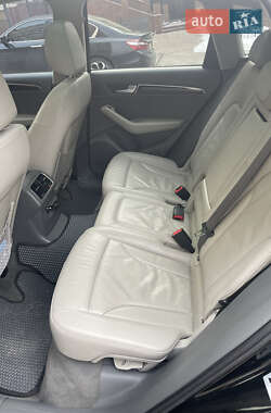 Внедорожник / Кроссовер Audi Q5 2011 в 
