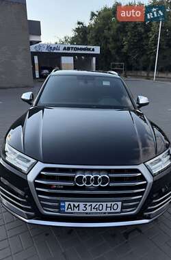 Внедорожник / Кроссовер Audi Q5 2017 в 