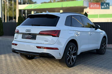 Внедорожник / Кроссовер Audi Q5 2022 в 