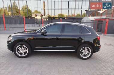 Позашляховик / Кросовер Audi Q5 2015 в 