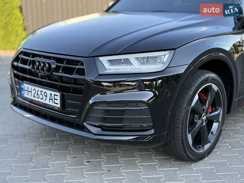Внедорожник / Кроссовер Audi Q5 2019 в Одессе