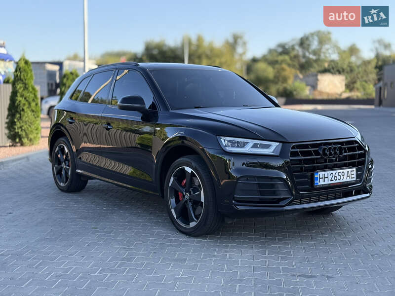 Внедорожник / Кроссовер Audi Q5 2019 в Одессе