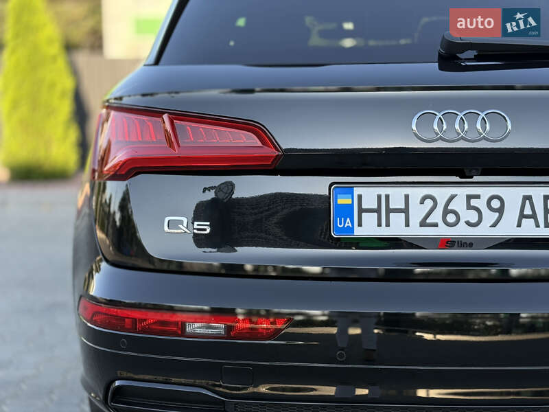 Внедорожник / Кроссовер Audi Q5 2019 в Одессе