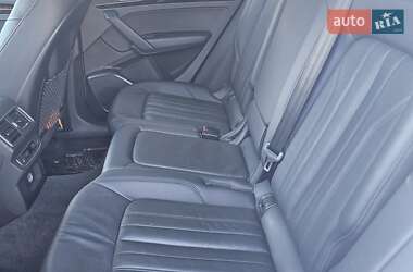 Внедорожник / Кроссовер Audi Q5 2017 в 