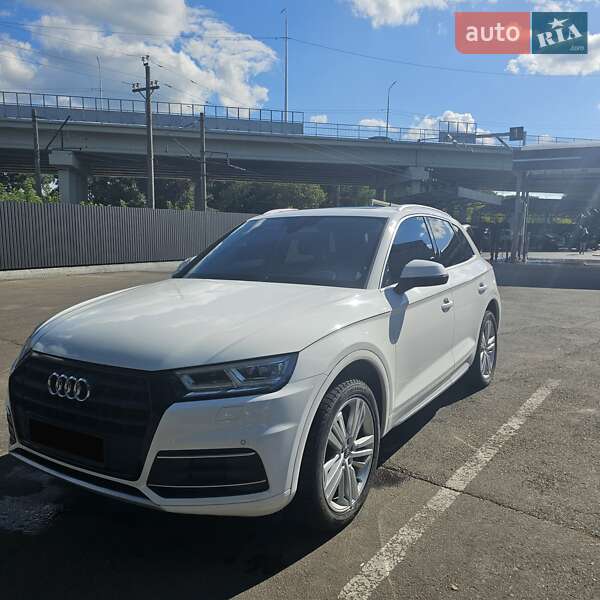 Внедорожник / Кроссовер Audi Q5 2017 в Киеве