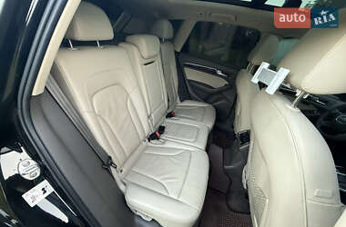 Внедорожник / Кроссовер Audi Q5 2012 в 