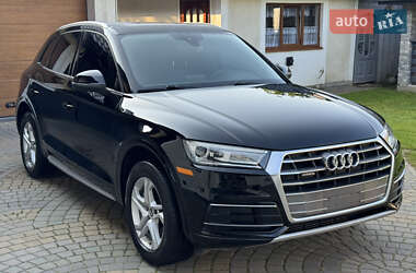 Внедорожник / Кроссовер Audi Q5 2018 в 
