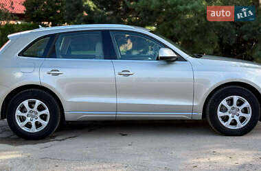 Внедорожник / Кроссовер Audi Q5 2011 в 