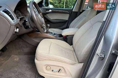 Внедорожник / Кроссовер Audi Q5 2011 в 