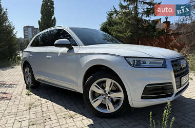 Внедорожник / Кроссовер Audi Q5 2019 в 