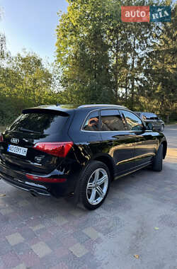 Внедорожник / Кроссовер Audi Q5 2011 в 