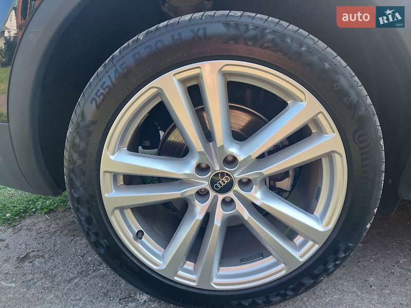 Внедорожник / Кроссовер Audi Q5 2017 в Коломые