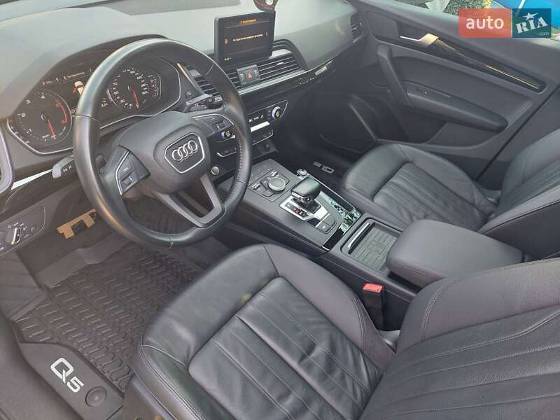 Внедорожник / Кроссовер Audi Q5 2017 в Коломые