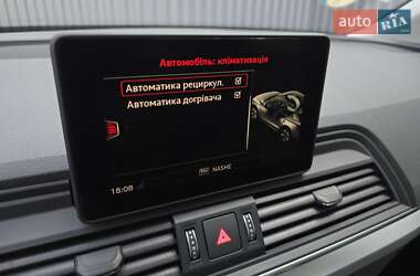 Позашляховик / Кросовер Audi Q5 2018 в 