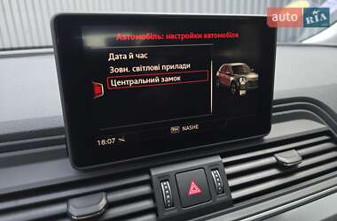 Позашляховик / Кросовер Audi Q5 2018 в 