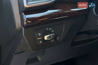 Внедорожник / Кроссовер Audi Q5 2018 в 
