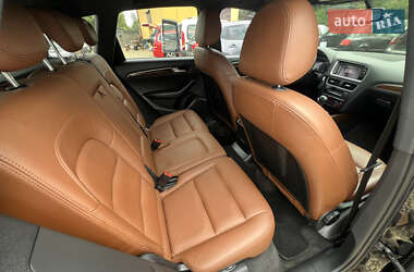 Внедорожник / Кроссовер Audi Q5 2011 в 