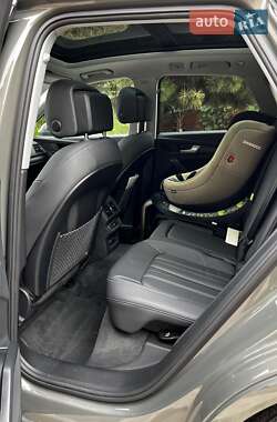 Внедорожник / Кроссовер Audi Q5 2023 в 