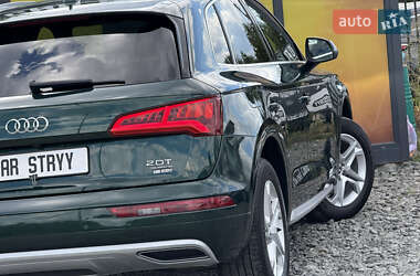 Внедорожник / Кроссовер Audi Q5 2017 в 