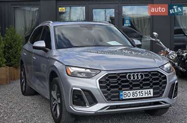 Внедорожник / Кроссовер Audi Q5 2022 в 