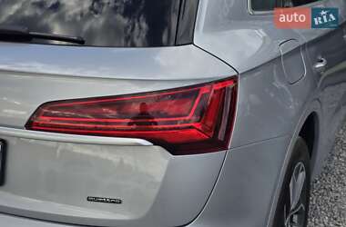 Внедорожник / Кроссовер Audi Q5 2022 в 