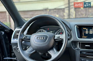 Внедорожник / Кроссовер Audi Q5 2016 в 