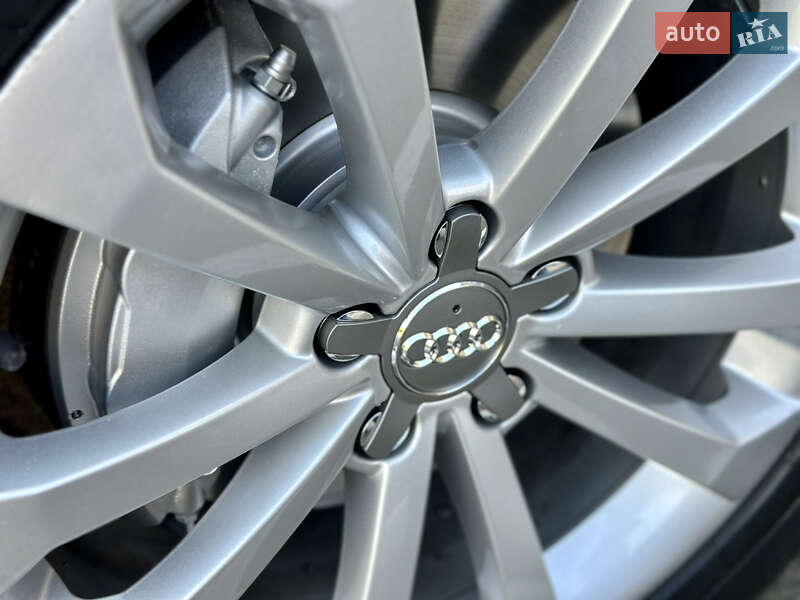 Внедорожник / Кроссовер Audi Q5 2016 в Киеве