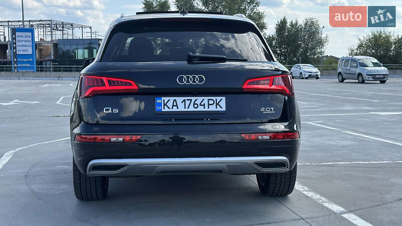 Внедорожник / Кроссовер Audi Q5 2018 в Киеве