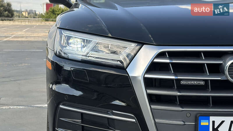 Внедорожник / Кроссовер Audi Q5 2018 в Киеве