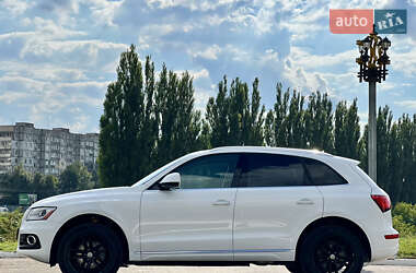 Внедорожник / Кроссовер Audi Q5 2016 в 