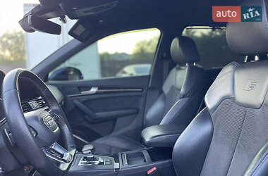 Внедорожник / Кроссовер Audi Q5 2017 в 