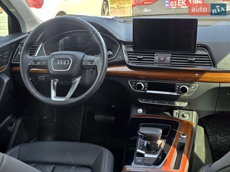 Внедорожник / Кроссовер Audi Q5 2022 в Тернополе