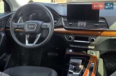 Внедорожник / Кроссовер Audi Q5 2022 в 
