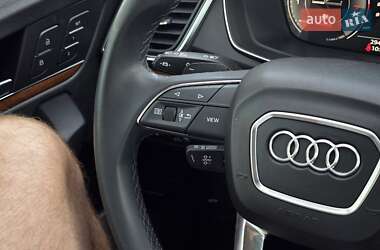 Внедорожник / Кроссовер Audi Q5 2022 в 