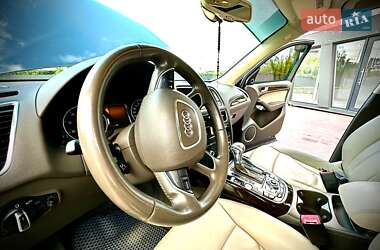 Внедорожник / Кроссовер Audi Q5 2012 в 