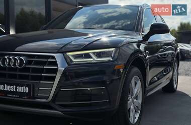 Внедорожник / Кроссовер Audi Q5 2018 в 