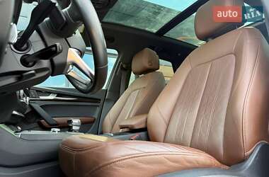 Внедорожник / Кроссовер Audi Q5 2018 в 