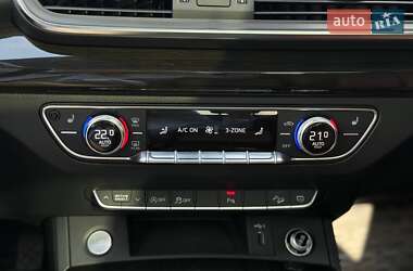 Внедорожник / Кроссовер Audi Q5 2018 в 