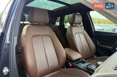 Внедорожник / Кроссовер Audi Q5 2018 в 