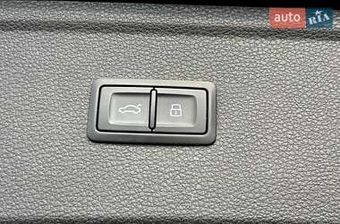 Внедорожник / Кроссовер Audi Q5 2018 в 