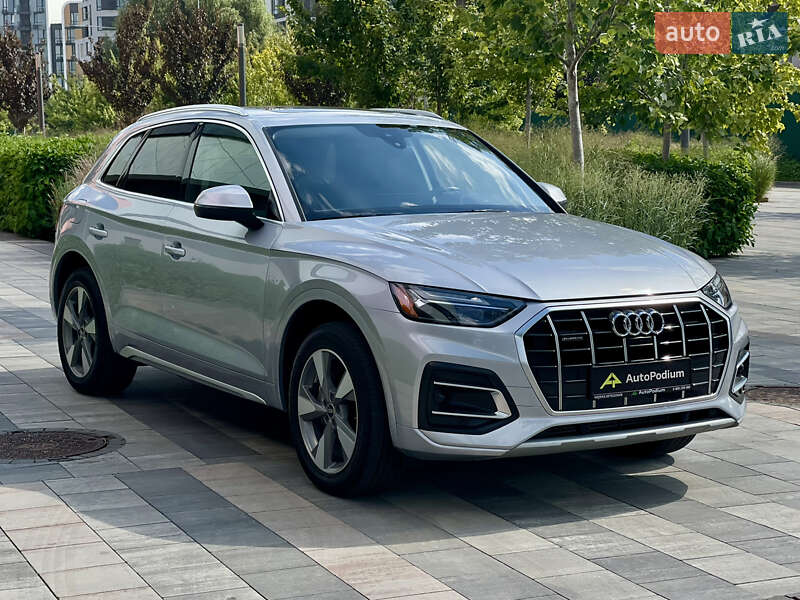 Внедорожник / Кроссовер Audi Q5 2022 в Киеве